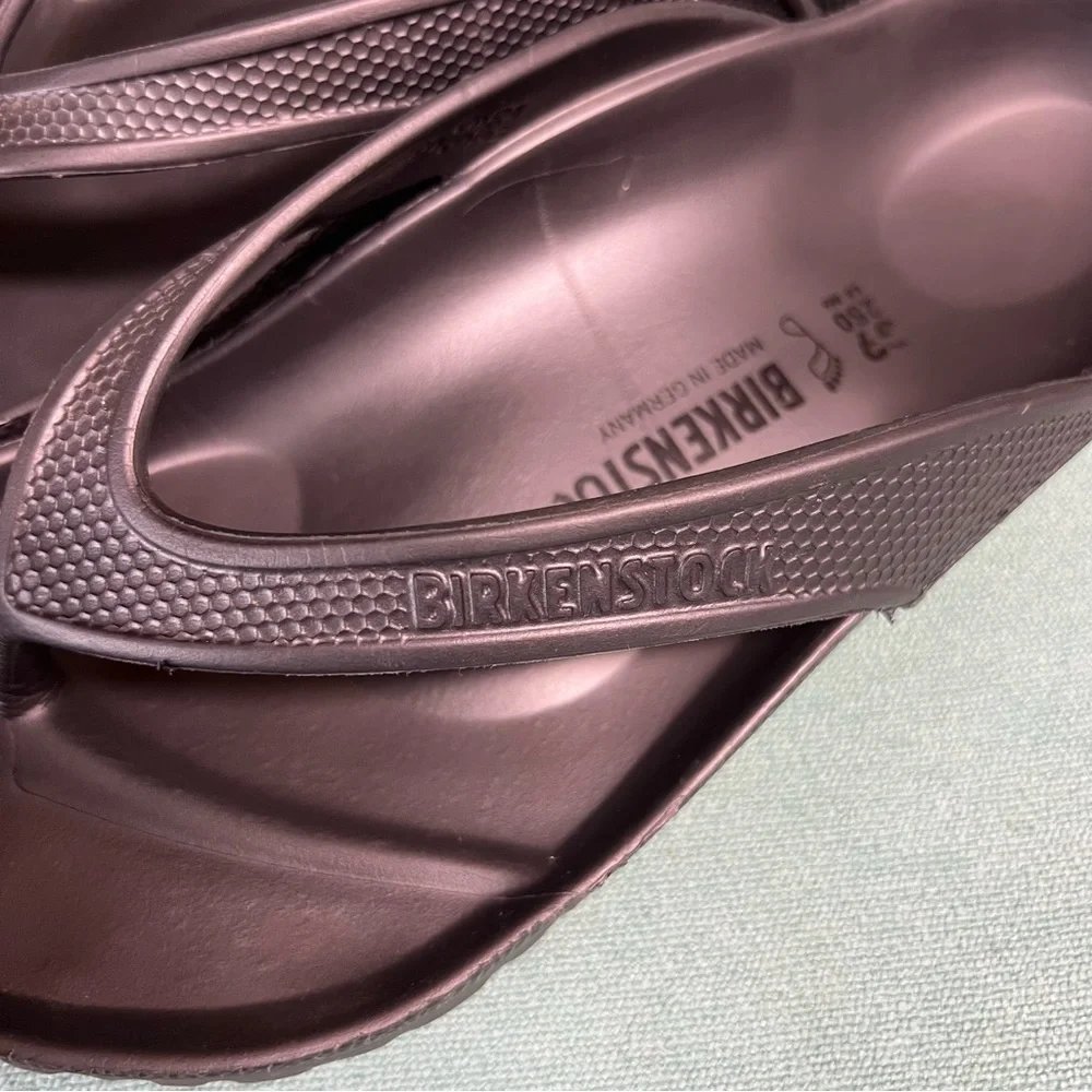 Birkenstock silver gray EVA water friendly  Flip-Flops. Molded soles slip on sty - Picture 8 of 8